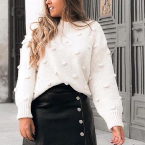 Zara Knit PomPom Sweater. Ivory. Size Small. New. - Picture 1 of 9